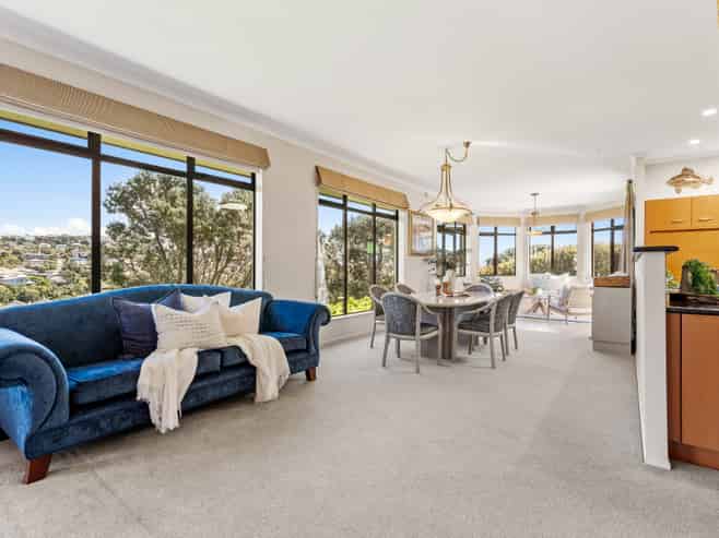 236 Alec Craig Way, Gulf Harbour