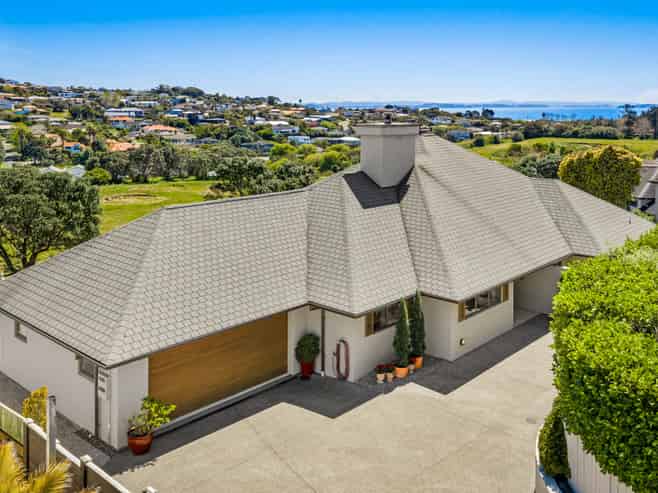 236 Alec Craig Way, Gulf Harbour
