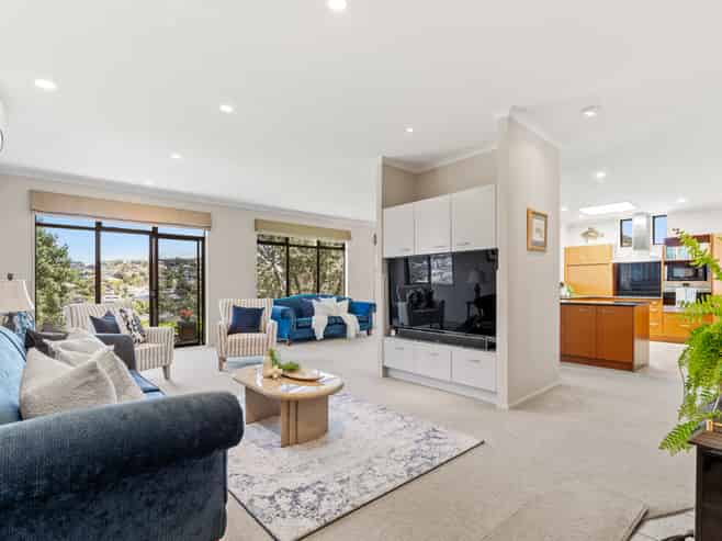 236 Alec Craig Way, Gulf Harbour