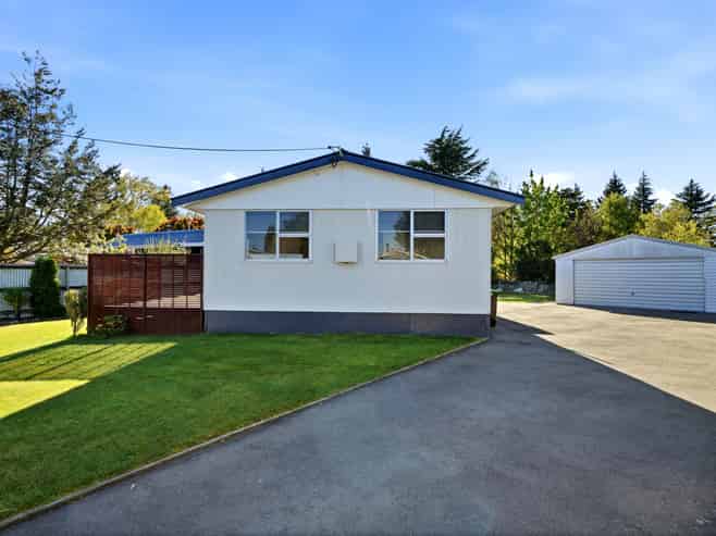 39 Jollie Road, Twizel