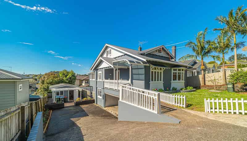 57 Landscape Road, Mount Eden