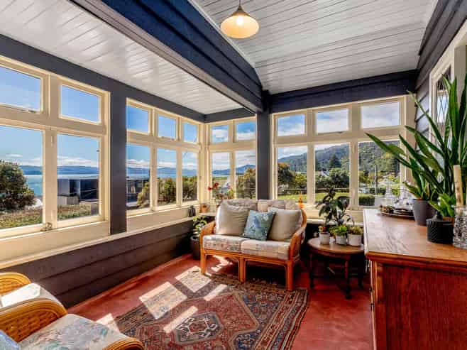 455 Muritai Road, Eastbourne