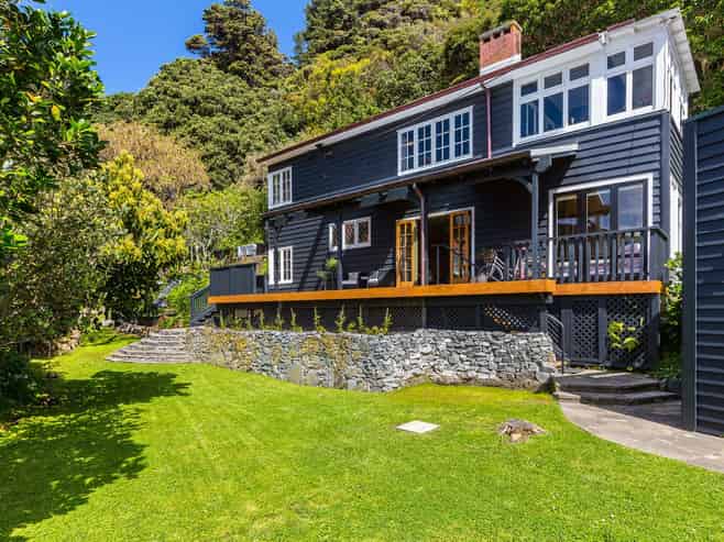 455 Muritai Road, Eastbourne