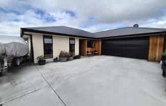 81 Redwood Street, Redwoodtown