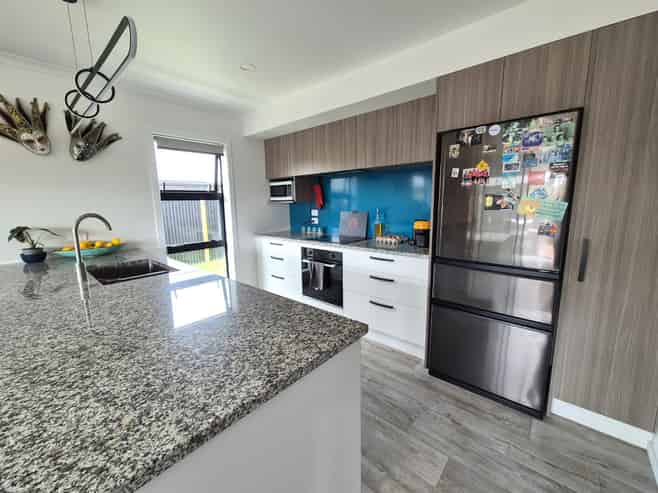 81 Redwood Street, Redwoodtown