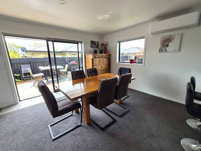 81 Redwood Street, Redwoodtown