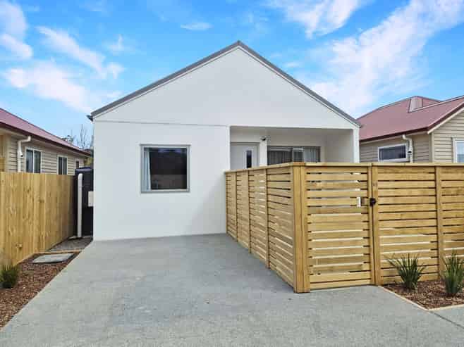 6/5 Westminster Road, Wainuiomata