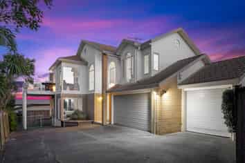 1019A Whangaparaoa Road, Manly