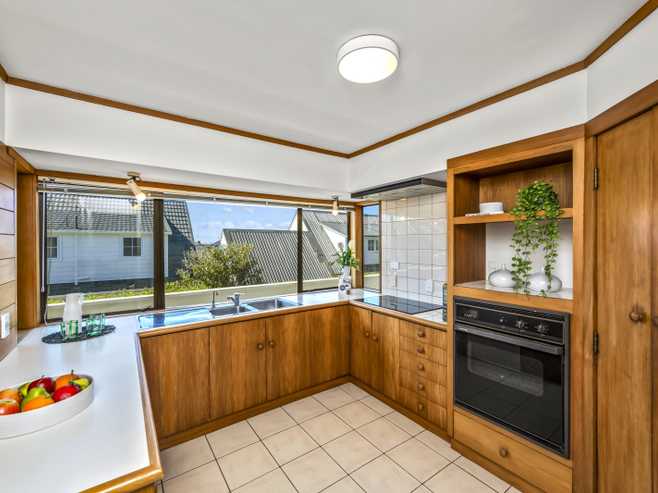 2/13 Saltburn Road, Milford