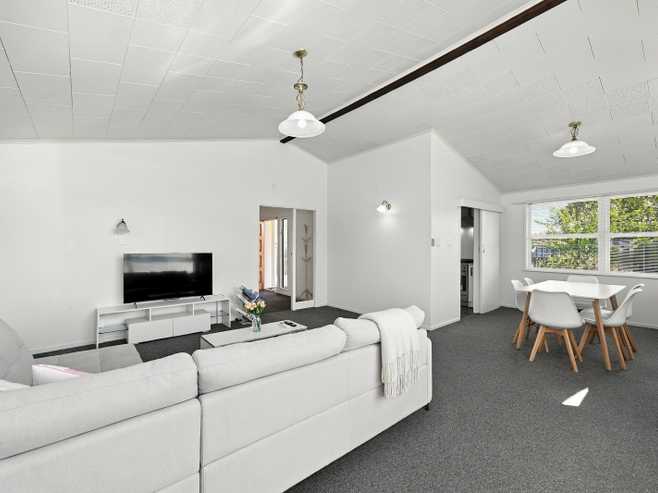 1 Barron Crescent, Fenton Park