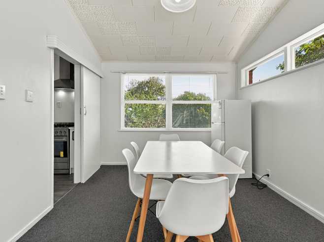 1 Barron Crescent, Fenton Park