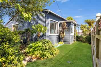 10 Fonblanque Street, Westport