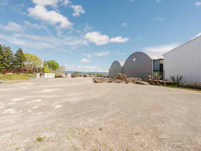 Industrial yard space in Edgecumbe!