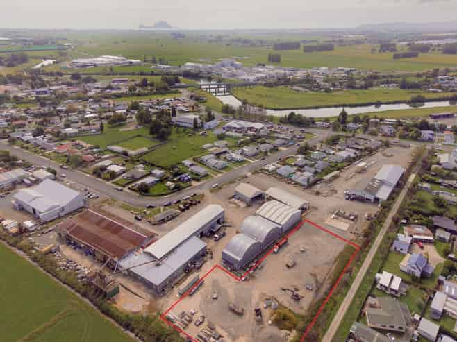 Industrial yard space in Edgecumbe!