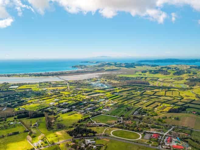 53 Omaha Flats Road, Matakana