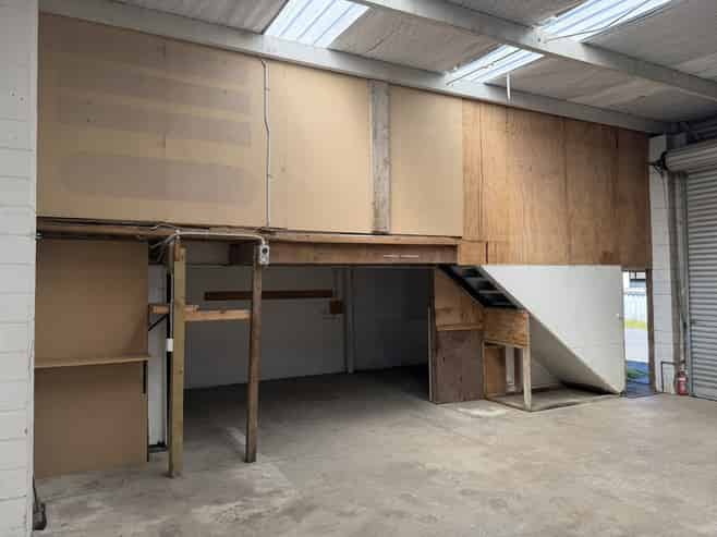 Central Mount Unit with Yard