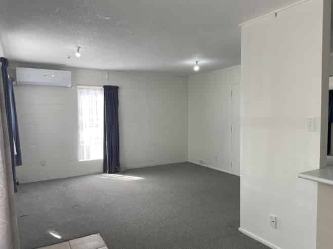 12/11 Rotoiti Street, Johnsonville