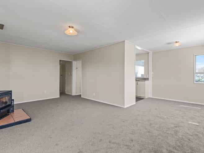 52A Somerset Crescent, Highbury