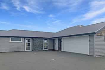 141 Lakehood Drive, Huntingdon/Lake Hood
