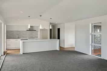 141 Lakehood Drive, Huntingdon/Lake Hood