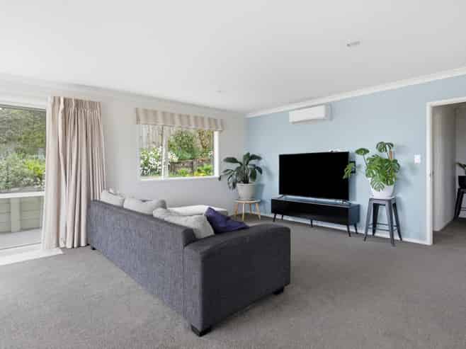 298 Ballintoy Park Drive, Welcome Bay