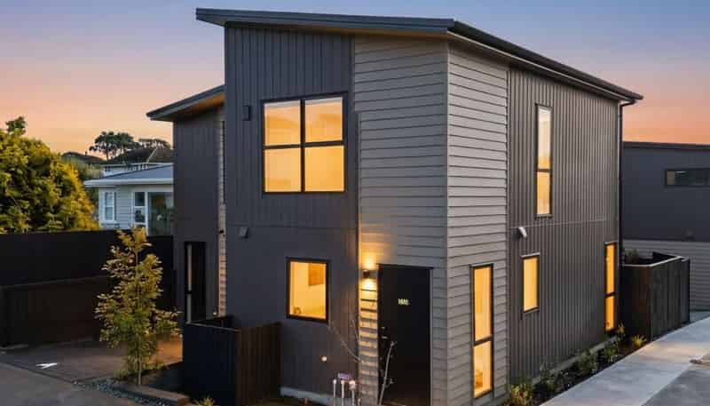 16A Geneva Place, Blockhouse Bay