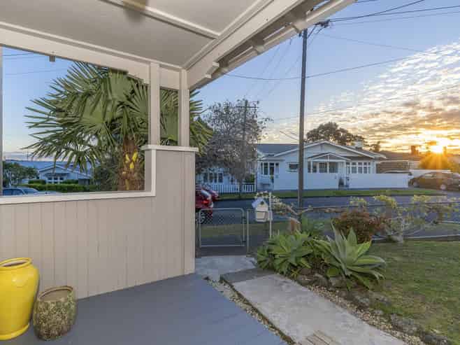 8 Barrington Road, Grey Lynn