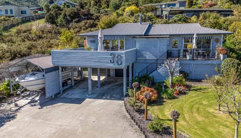 38 Moana View Road, Waikawa