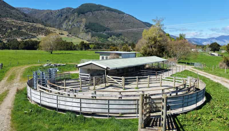 574 East Takaka Road, East Takaka