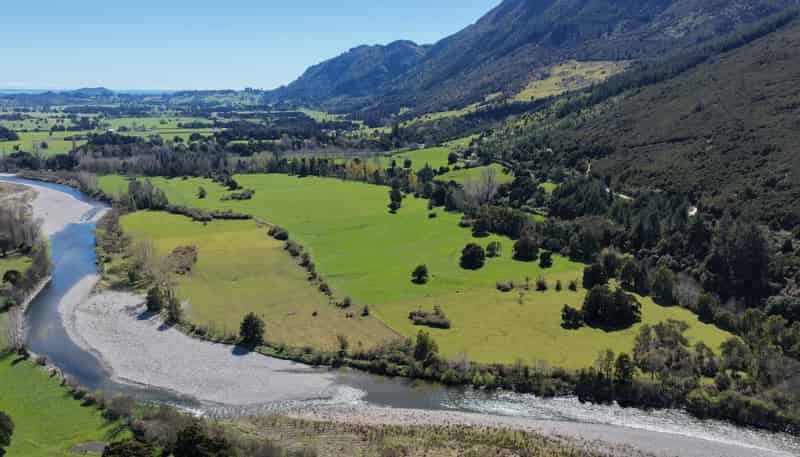 574 East Takaka Road, East Takaka