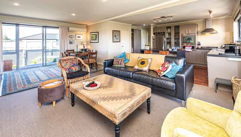 22 Longbeach Drive, Castlecliff