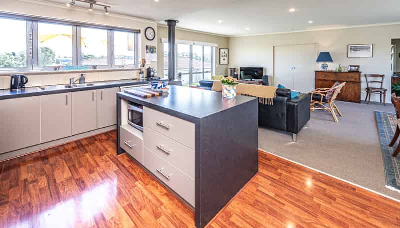 22 Longbeach Drive, Castlecliff