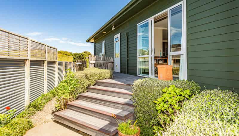 22 Longbeach Drive, Castlecliff