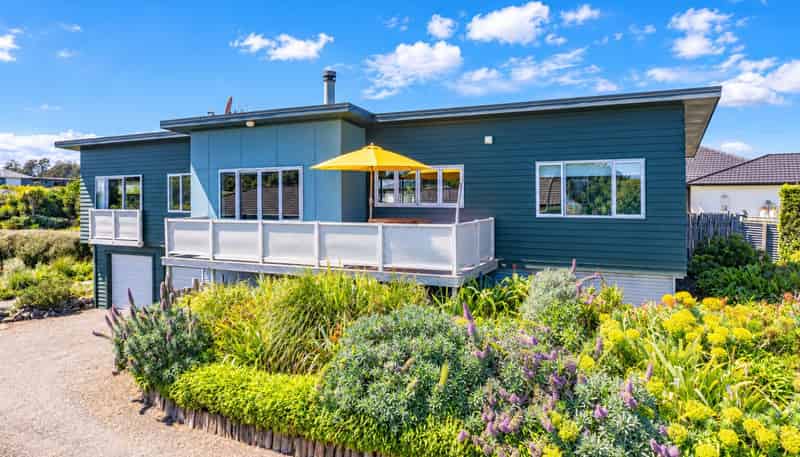 22 Longbeach Drive, Castlecliff