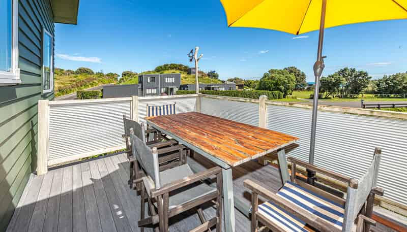 22 Longbeach Drive, Castlecliff
