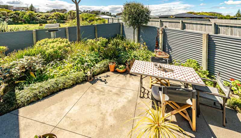 22 Longbeach Drive, Castlecliff