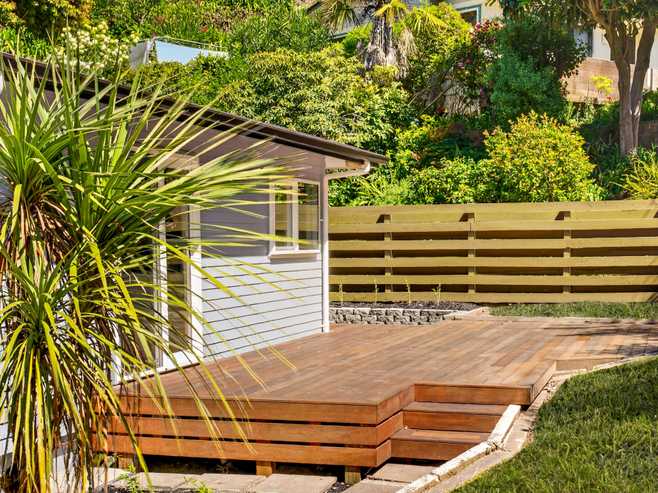14 Priestley Road, Bluff Hill