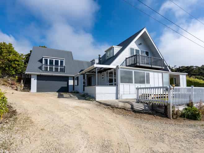28-30 Haven Street, Moeraki