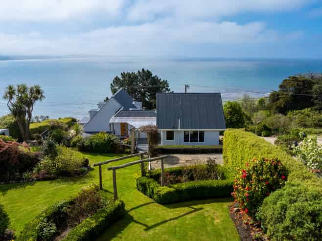 28-30 Haven Street, Moeraki