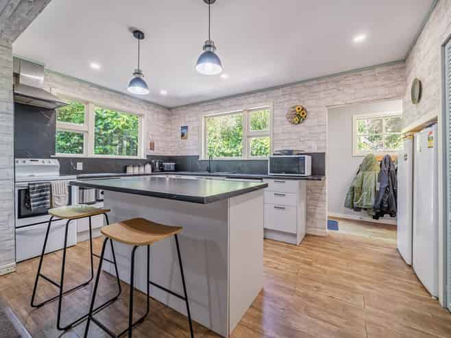 3 Wyndham Road, Pinehaven
