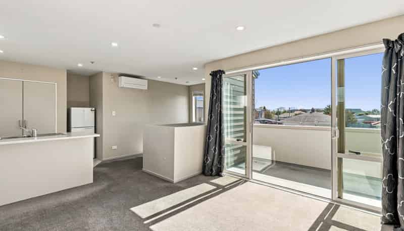10/9 Cameron Street, Sydenham