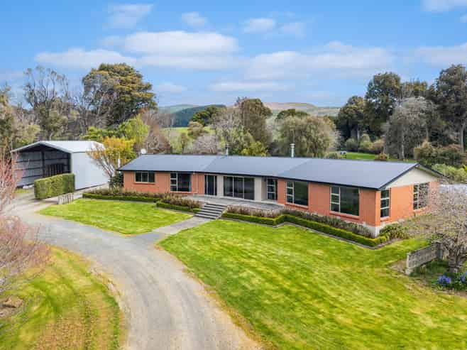 3660 Waipahi Highway, Wairuna