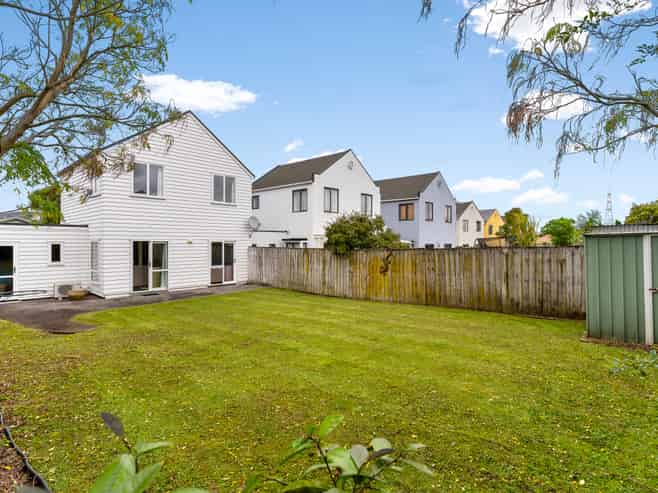 15 Blumhardt Place, Avondale