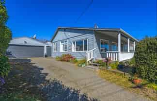 7 Nash Parade, Foxton Beach