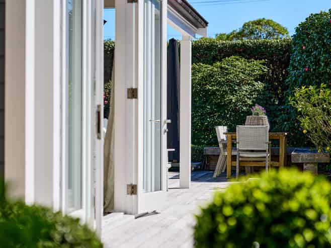 2 Tawa Street, Eastbourne