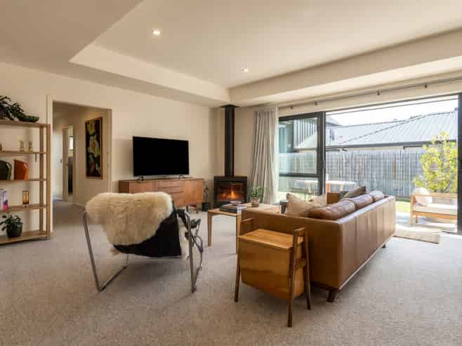 15/15A Toni's Terrace, Lower Shotover