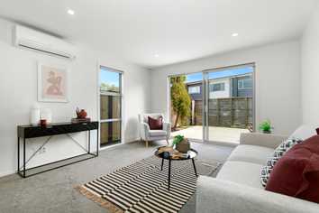 28A Barber Grove, Moera