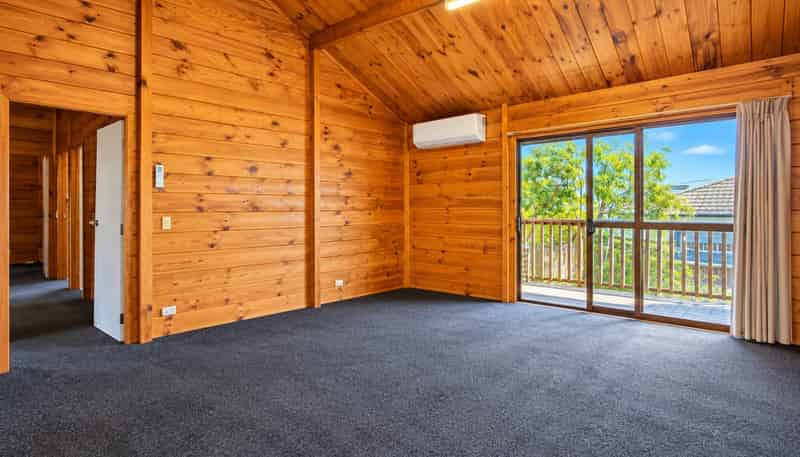2/4201 Great North Road, Glendene