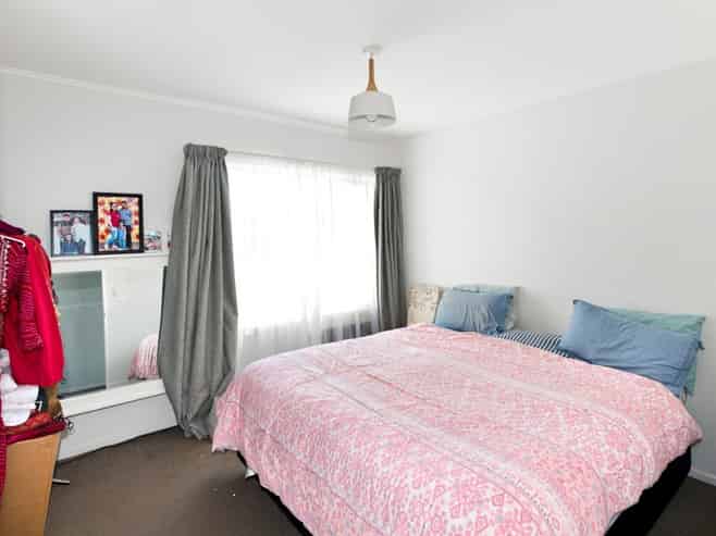 1-5/2 Douglas Street, Lincoln
