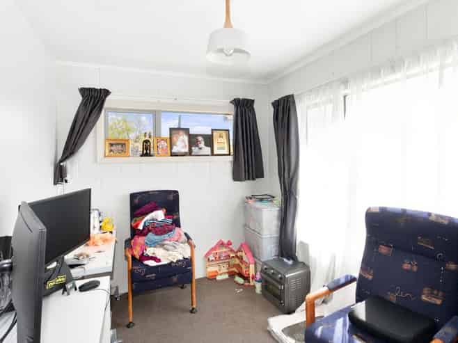 1-5/2 Douglas Street, Lincoln